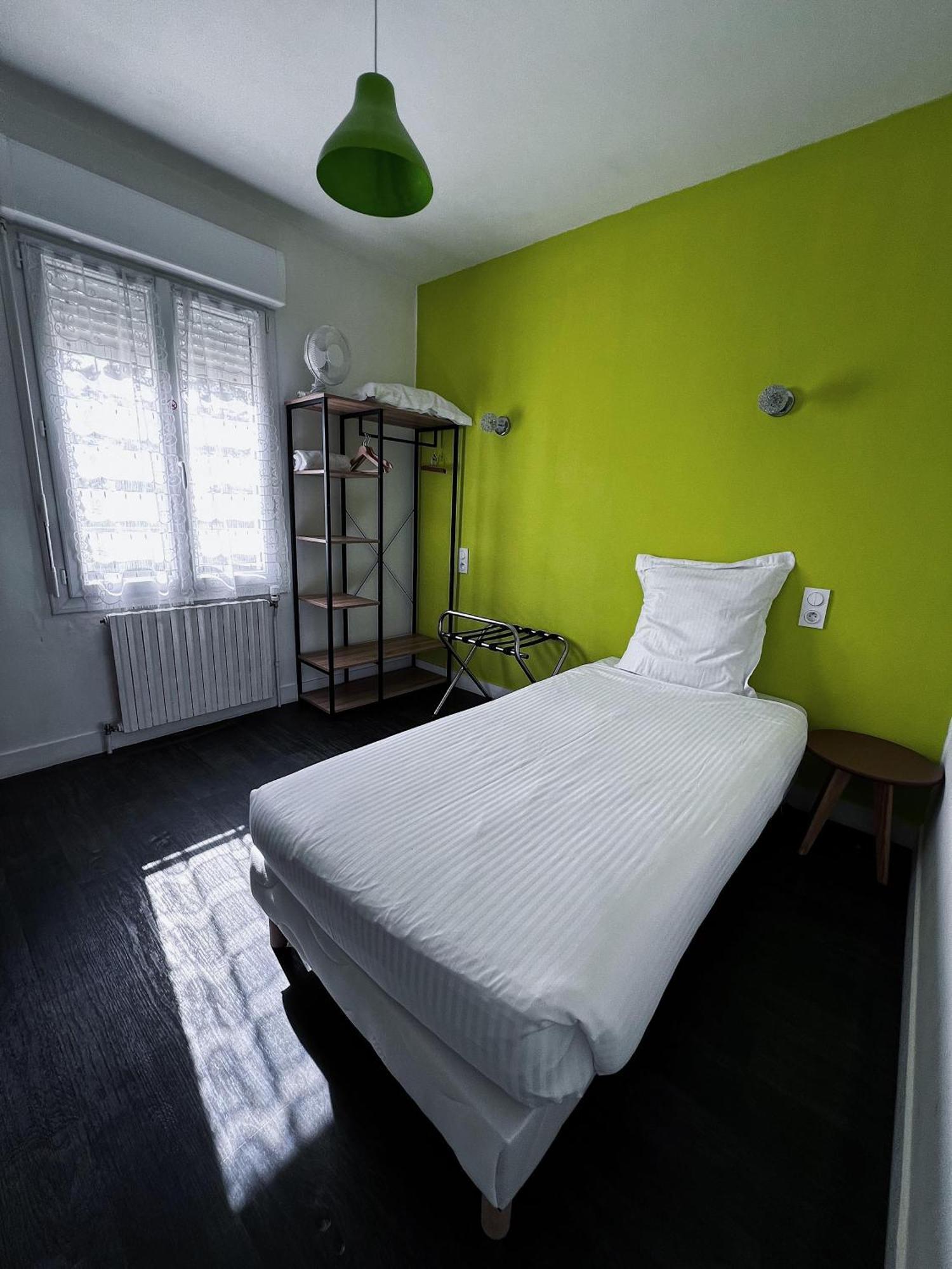 Céaux Hotel Les Montois מראה חיצוני תמונה